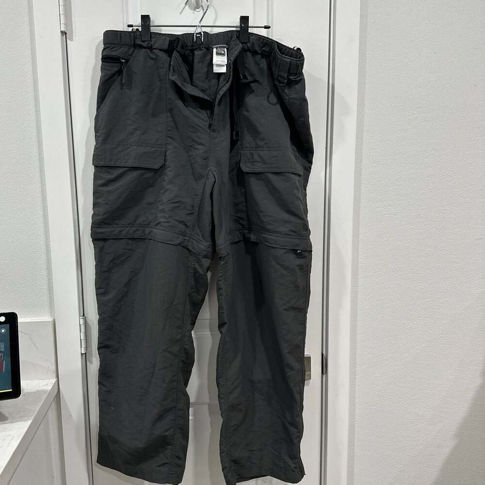 The North Face Short Court convertible Hiking Cargo Pants Men's XXL Gray